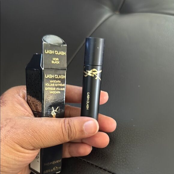 Yves Saint Laurent Black Mascara for Voluminous Lashes NIP - Picture 9 of 9